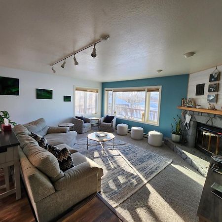 Hidden Lakefront Villa Fairbanks Exterior foto