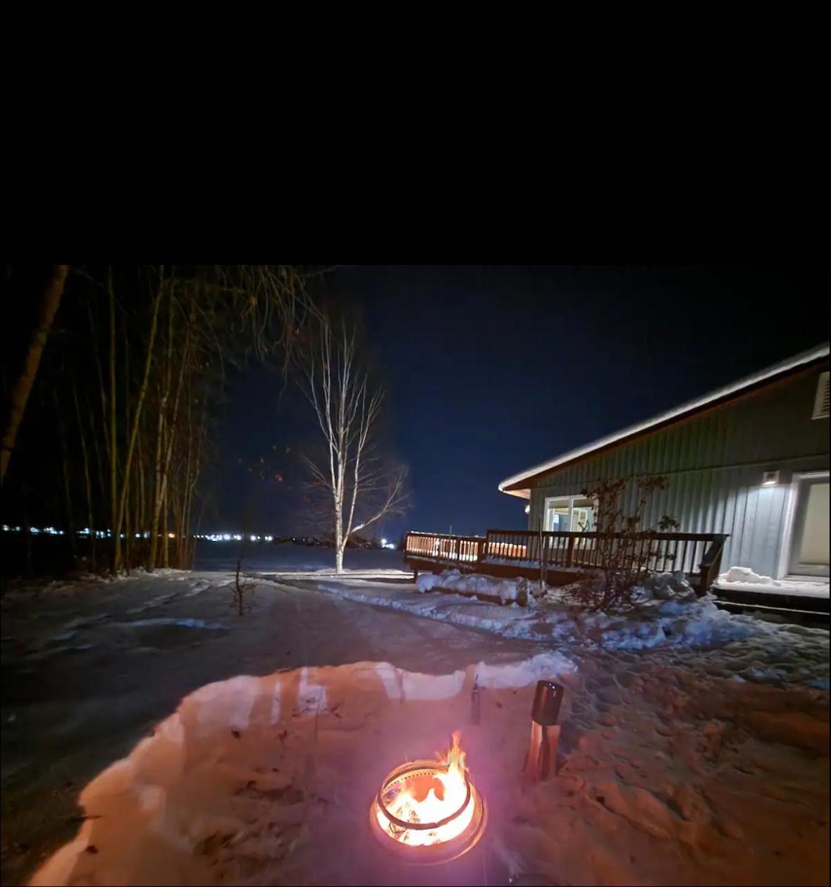 Hidden Lakefront Villa Fairbanks Exterior foto