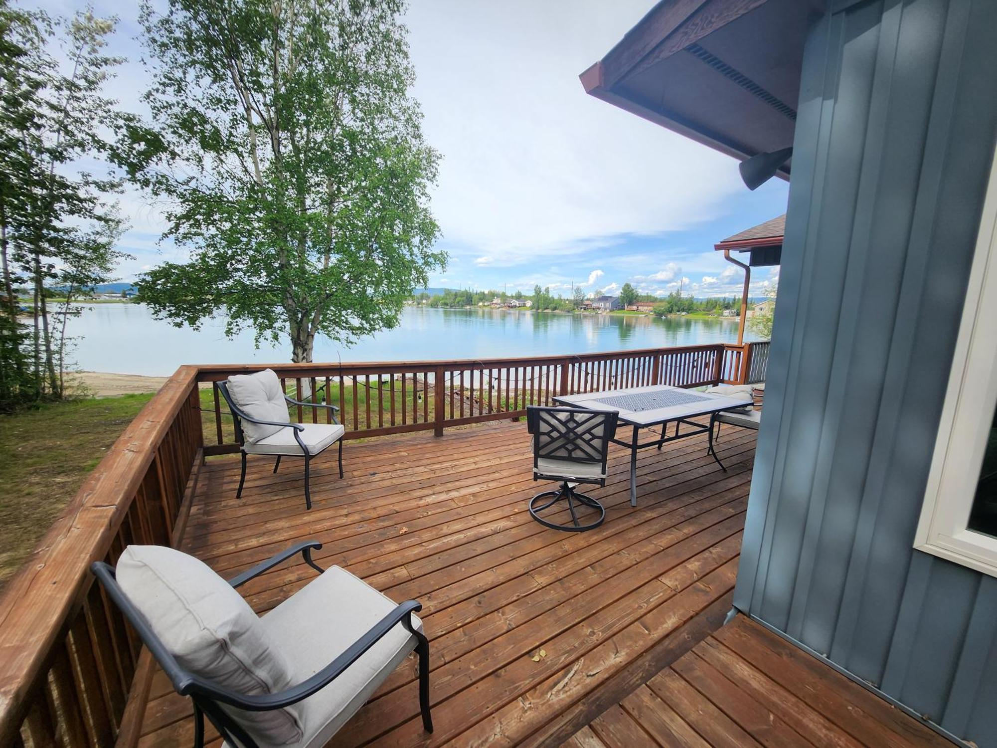 Hidden Lakefront Villa Fairbanks Exterior foto